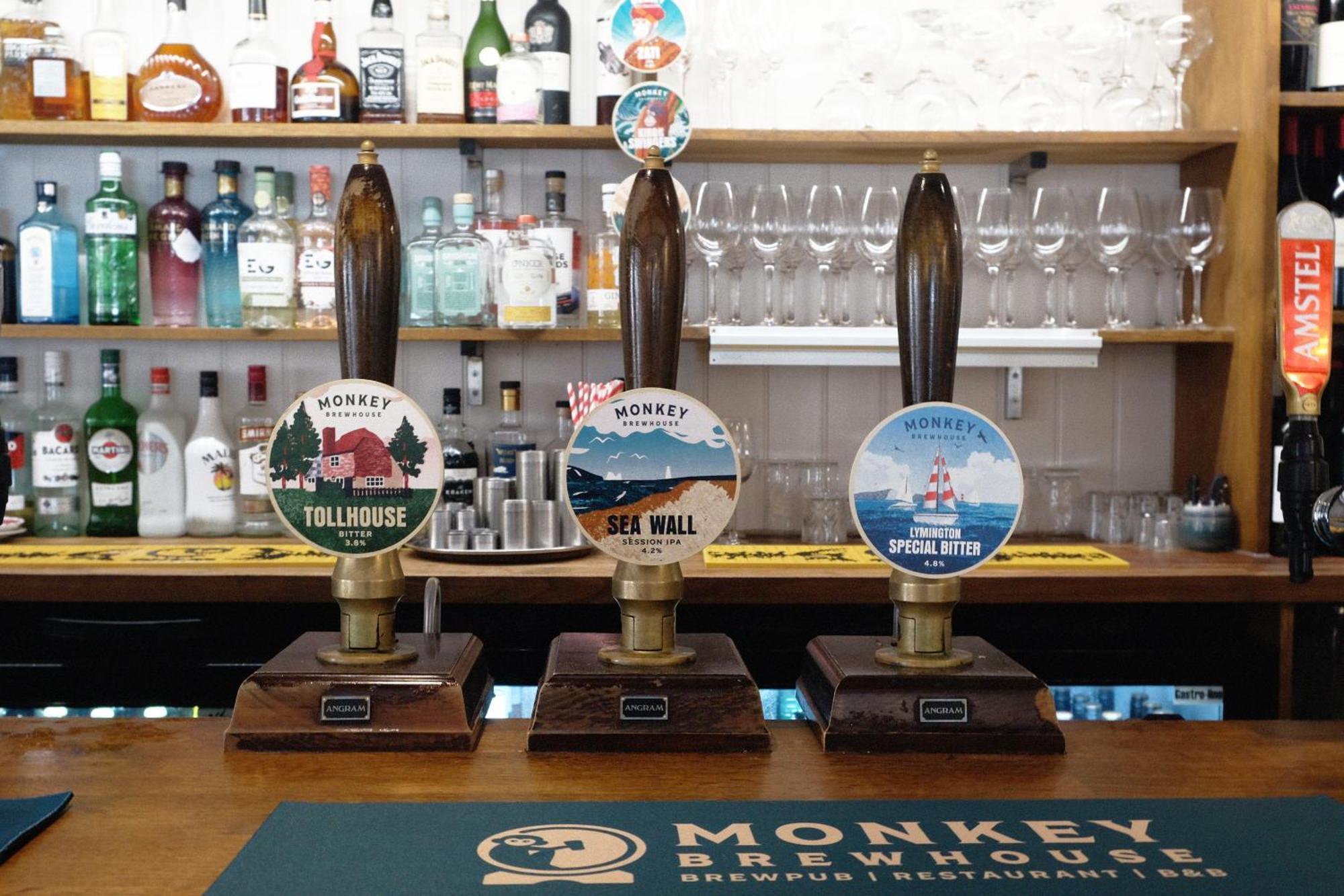 Monkey Brewhouse Hotel Lymington Ngoại thất bức ảnh