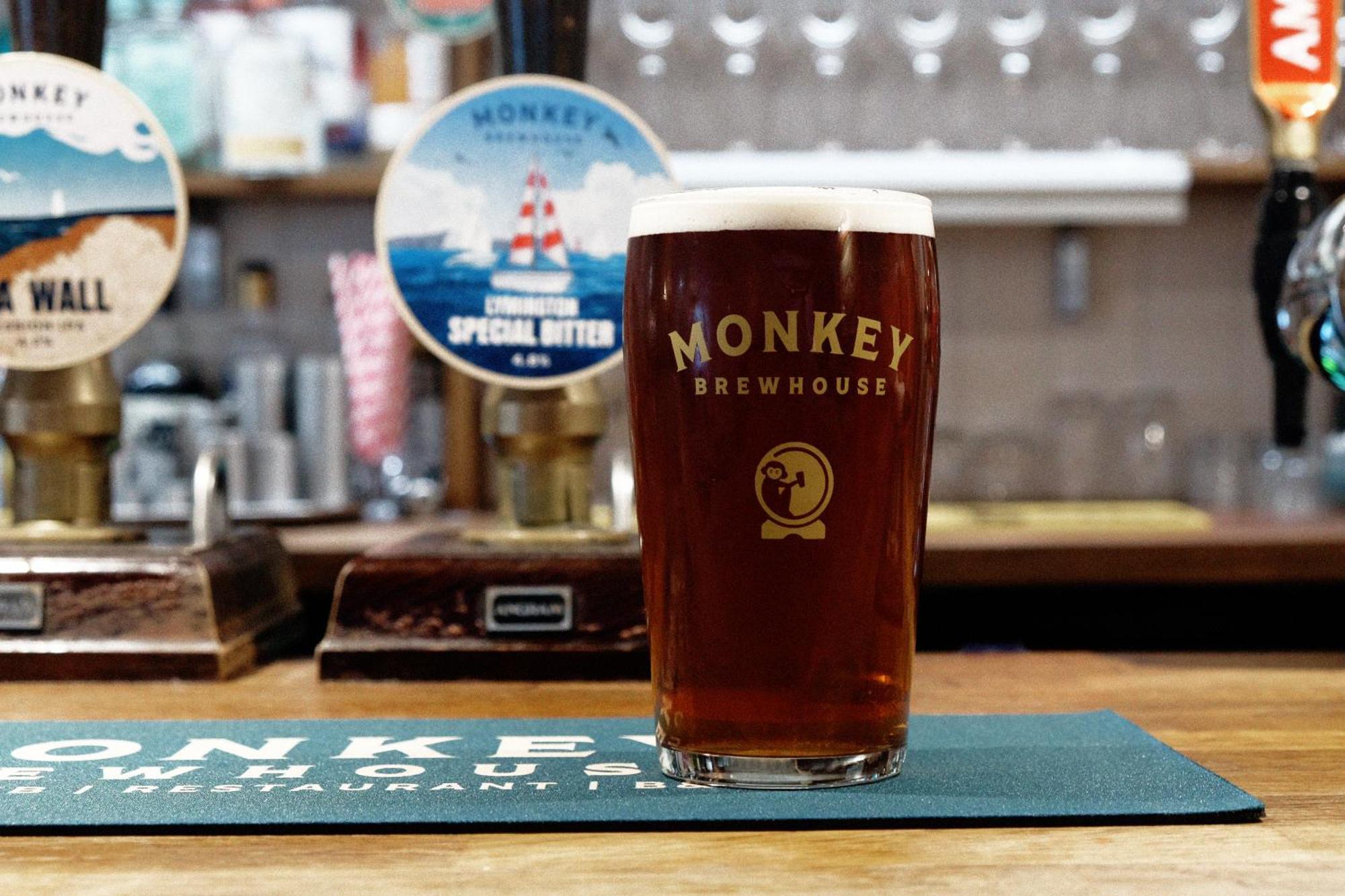 Monkey Brewhouse Hotel Lymington Ngoại thất bức ảnh